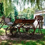 ベッド・アンド・ブレックファスト Le Domaine Du Chateau Blanc A 10 Minutes De Pairi Daiza 3*