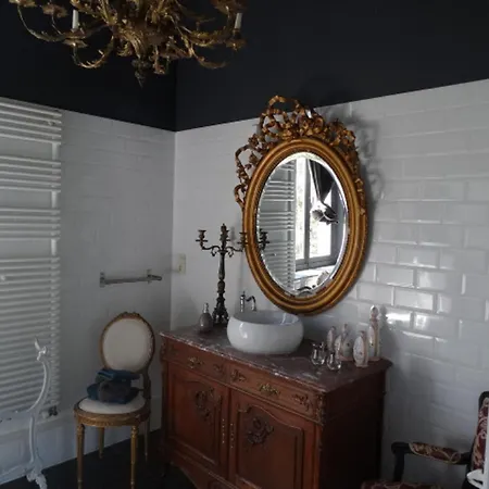 Bed & Breakfast Le Domaine Du Chateau Blanc A 10 Minutes De Pairi Daiza