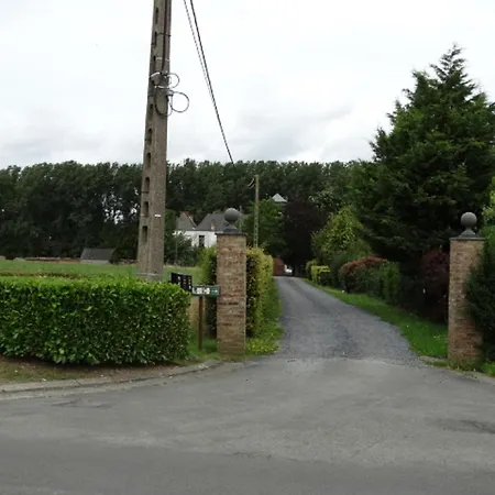 Bed & Breakfast Le Domaine Du Chateau Blanc A 10 Minutes De Pairi Daiza *