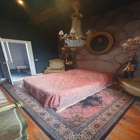 Le Domaine Du Château Blanc à 10 Minutes De Pairi Daiza 3*