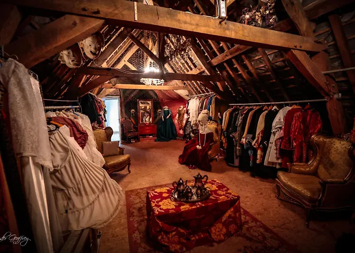 Le Domaine Du Chateau Blanc A 10 Minutes De Pairi Daiza Jurbise