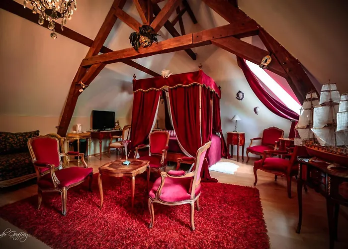 Le Domaine Du Chateau Blanc A 10 Minutes De Pairi Daiza Bed & Breakfast 3*