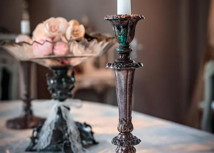 Le Domaine Du Chateau Blanc A 10 Minutes De Pairi Daiza 3* Jurbise